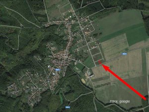 Letecký pohled s vyznačeným pozemkem Babice nad Svitavou