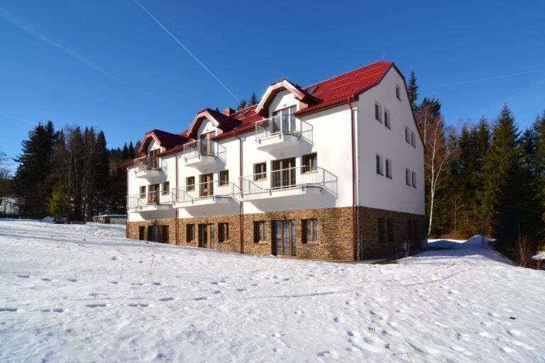EFI Apart Hotel v zimě