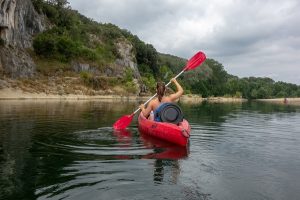 Jedete na vodu? Cestovní pojištění se vyplatí i na české řeky