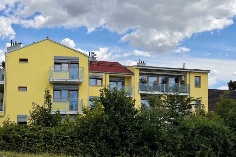 EFI Residence Holzova