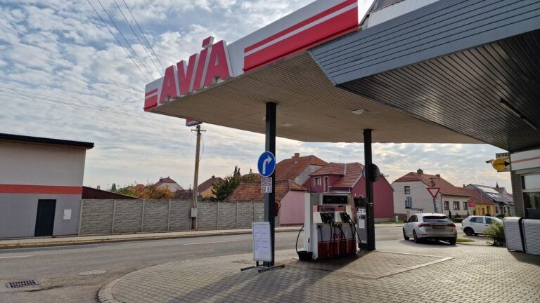 AVIA EFI OIL - Prušánky