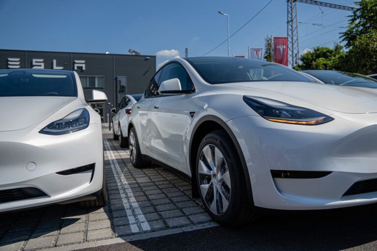TESLA Y pro e-Finance (3)