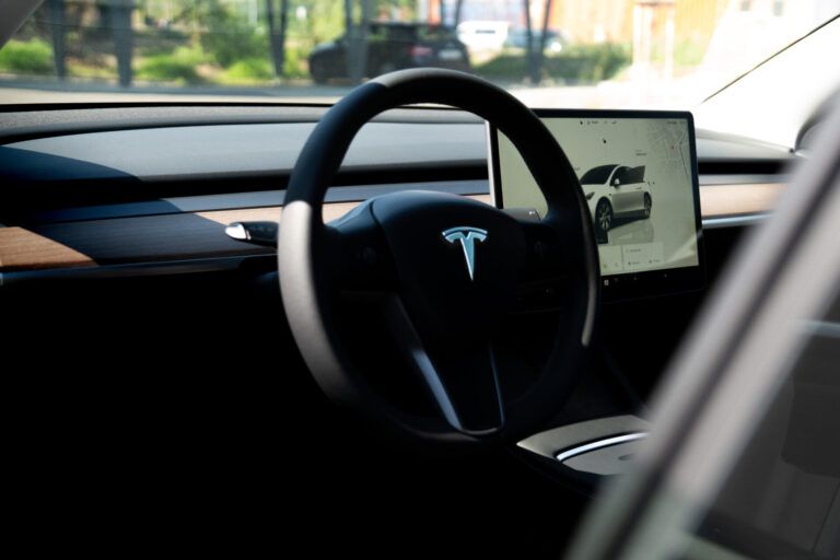 TESLA Y pro e-Finance (5)