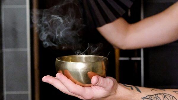 Ticho jako nový luxus: Umění zpomalit ve světě, který nikdy nespí