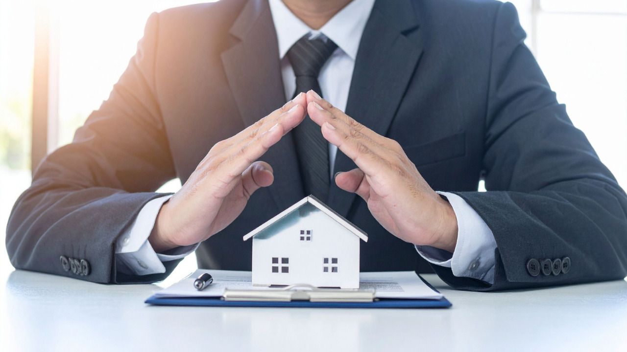 Ilustrační fotografie symbolizující investování do dluhopisů a ochranu investovaných prostředků.