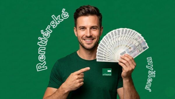 Muž drží české bankovky a ukazuje na ně, symbol rentiérského myšlení a pasivního příjmu z investic.