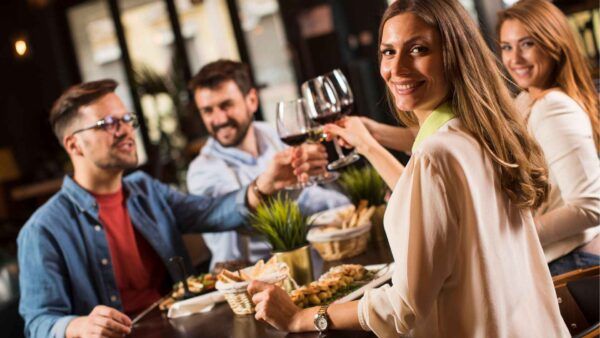 Květen, který chutná pokaždé jinak. Gastronomické víkendy v EFI Hostinci Osmec