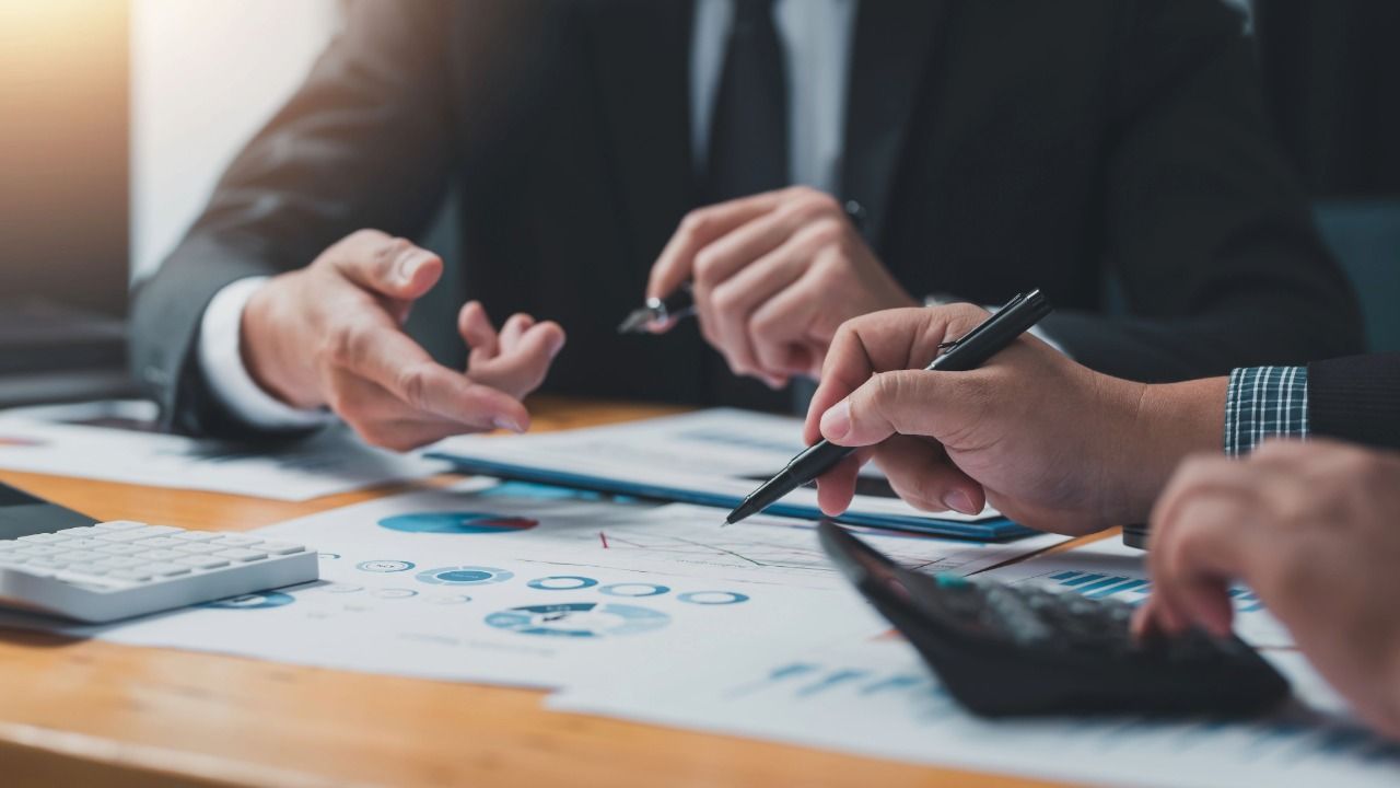 Pojištění podnikání – ochrana proti rizikům jako odpovědnost vůči klientům, ztráta dat a výpadek příjmů