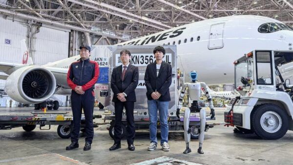 Představení nového robota v hangáru letiště Haneda v Tokiu (27. dubna 2026) Autor: Profimedia.cz