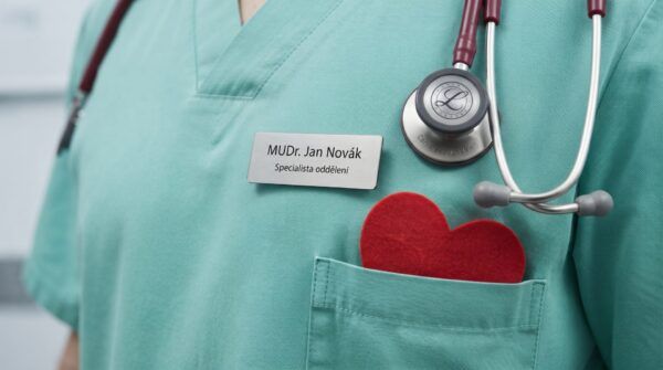 Jedna chyba může zaměstnance stát několik měsíčních výplat
