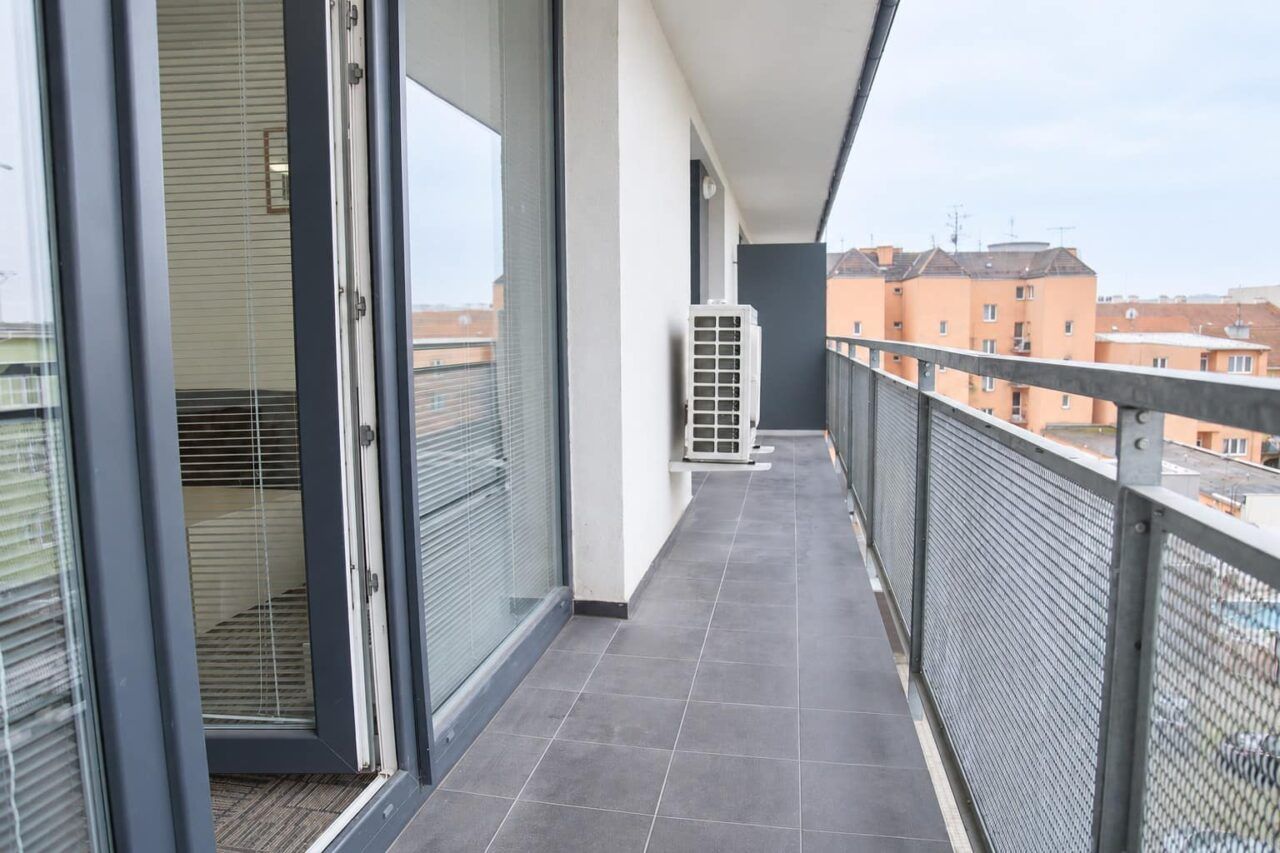 Balkon 3 — Apartment Deluxe mit 3 Schlafzimmern