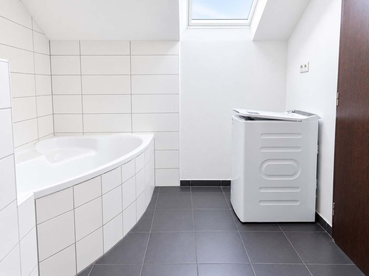 Bad 3 — Zweigeschossiges Apartment Deluxe mit Terrasse