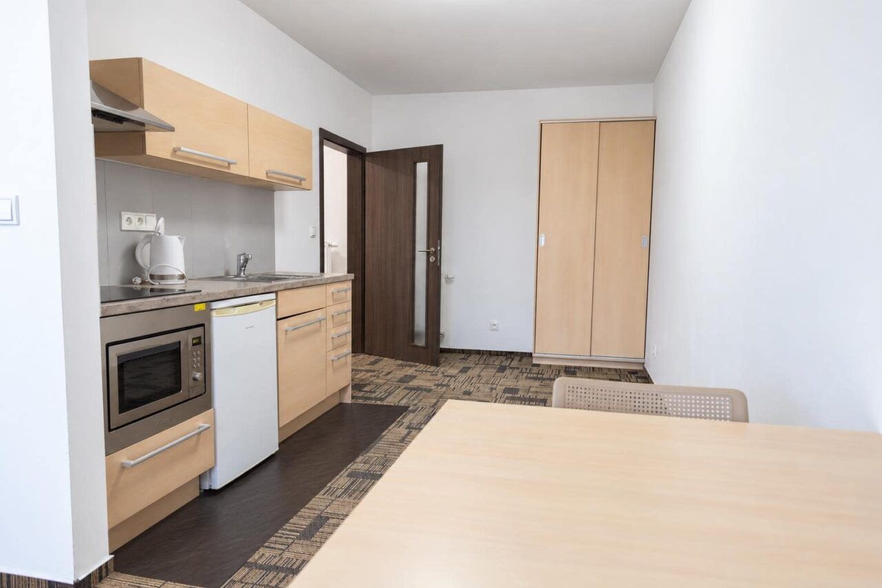 Kitchenette 4 — Executive apartment
