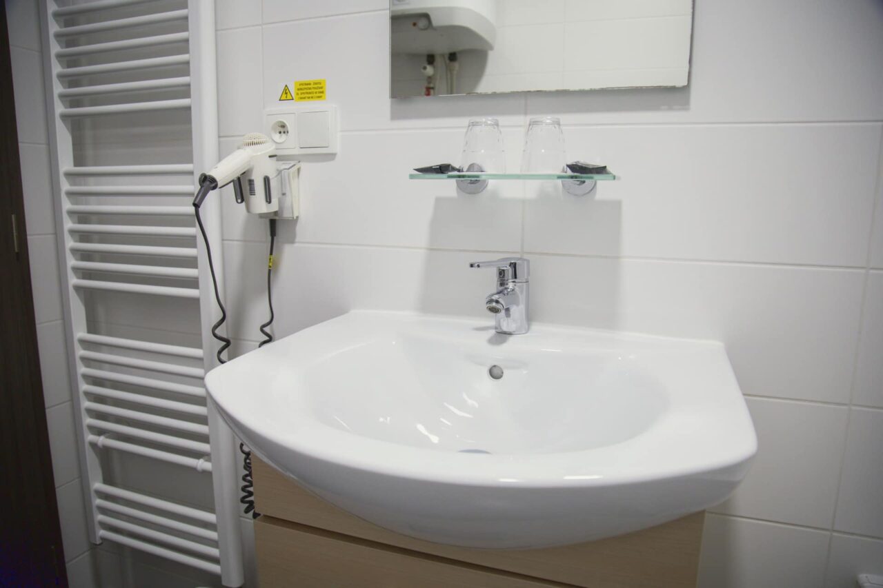 Bathroom 7 — Executive apartment, 2 bedrooms
