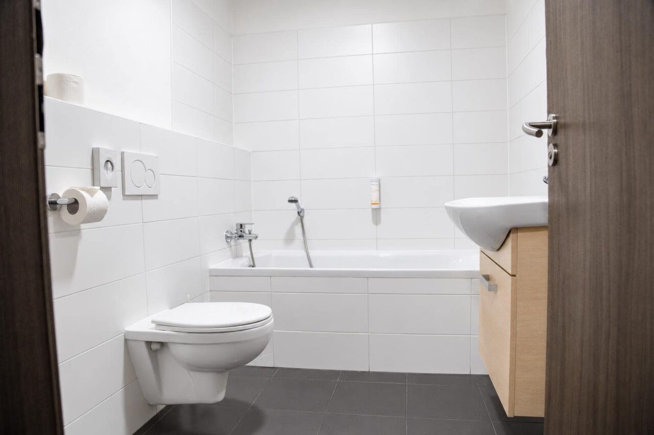 Bathroom 8 — Executive apartment
