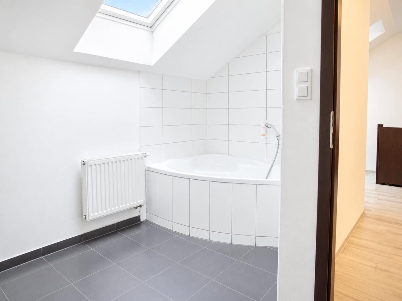 Bathroom 3 — Grand Deluxe apartment