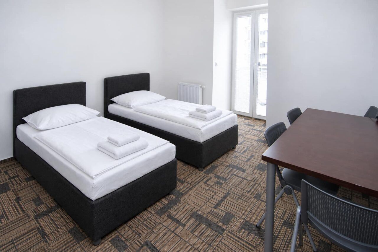 Bedroom 7 — Junior apartment