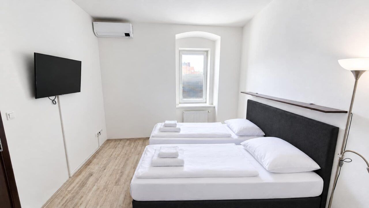 Bedroom 10 — Junior apartment