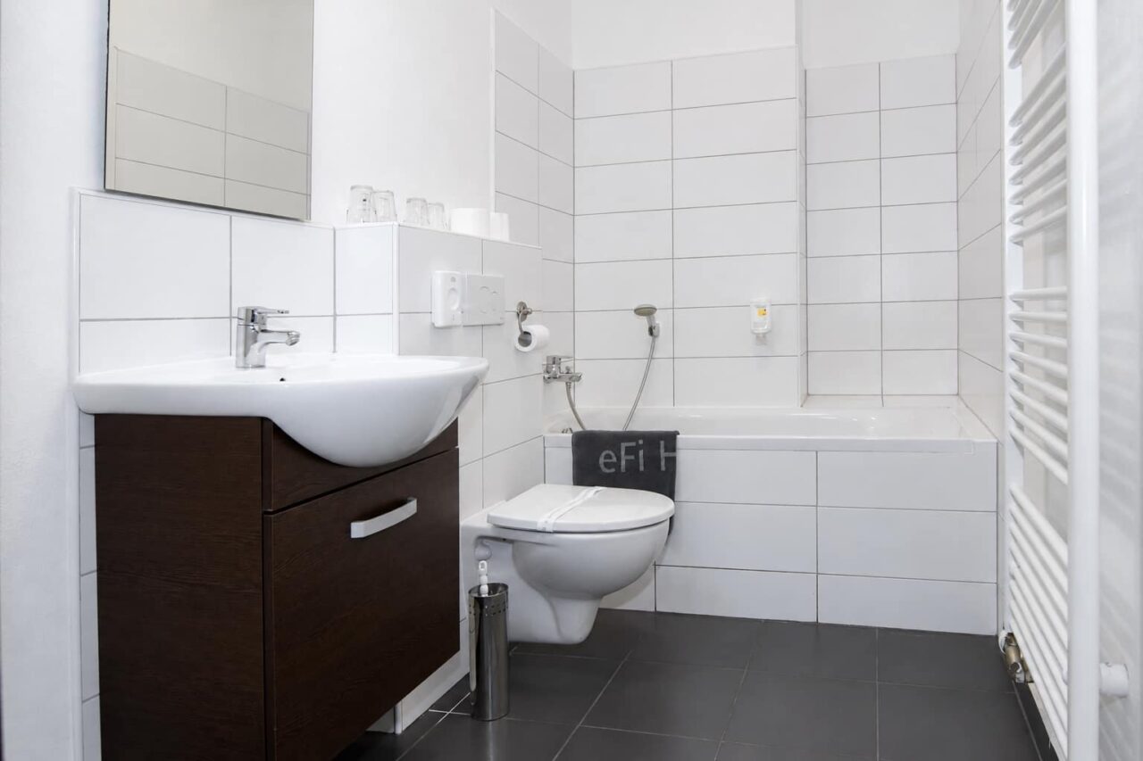 Bathroom 2 — Junior apartment