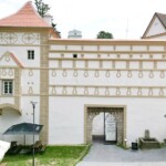 Předzámčí Zámku Račice