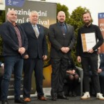 Předání certifikátu pro EFI Desítku