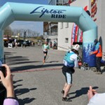 Předání běžce a kajakáře