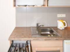 Pronájem luxusního zařízeného bytu 1+kk s balkonem a klimatizací, 35 m2