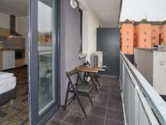 Pronájem luxusního zařízeného bytu 1+kk s balkonem a klimatizací, 35 m2