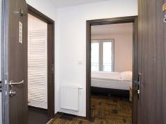 Pronájem luxusního zařízeného bytu 1+kk s balkonem a klimatizací, 35 m2