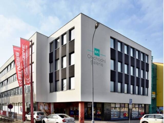 Obch. galerie Globus, Jihlava, pronájem obchodního prostoru 21 m2