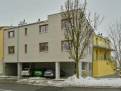 Prodej novostavby kompletně vybaveného, zařízeného, třípokojového bytu o výměře 81,8 m2